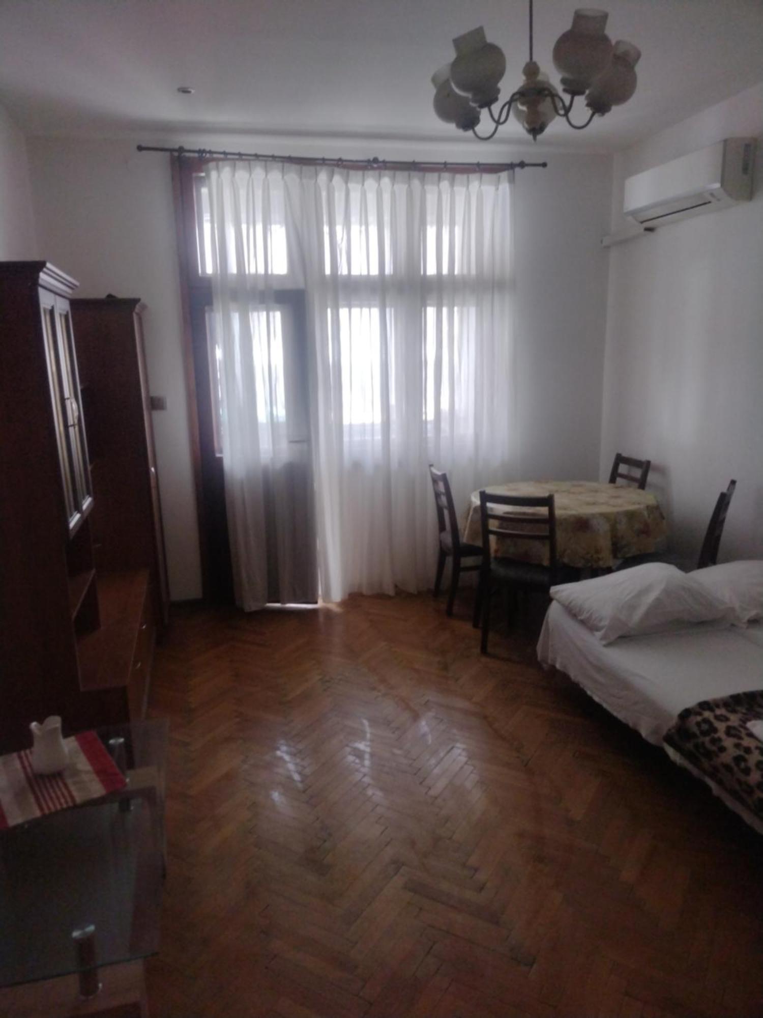 Ferienwohnung 27 Юли 3 Бюджет Warna Exterior foto